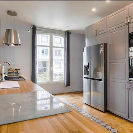 House For 18 People With Cinema Place Morny * Deauville