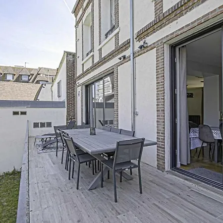 House For 18 People With Cinema Place Morny Deauville